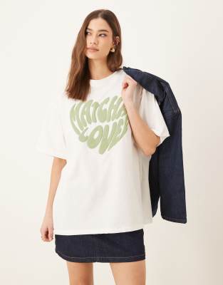 ASOS DESIGN - Oversize-T-Shirt in Weiß mit „Matcha"-Print