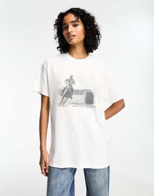 ASOS DESIGN - Oversize-T-Shirt in Weiß mit „Reitender Cowboy"-Grafik