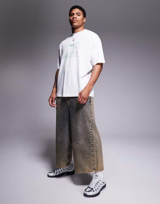 ASOS DESIGN – Oversize-T-Shirt in Weiß mit Restaurant-Print, 4 von 4