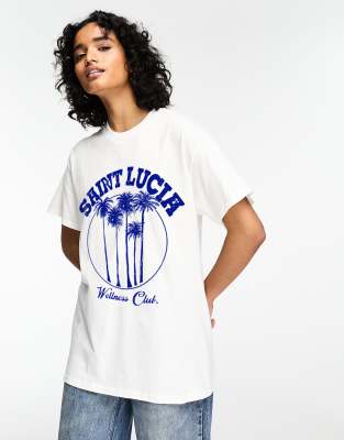 ASOS DESIGN - Oversize-T-Shirt in Weiß mit „Saint Lucia"-Grafikprint