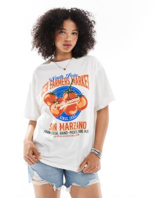 ASOS DESIGN - Oversize-T-Shirt in Weiß mit Tomaten-Grafik