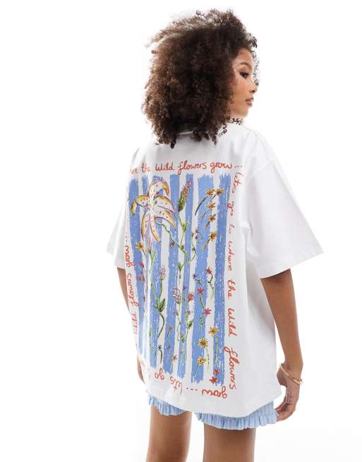 ASOS DESIGN – Oversize-T-Shirt in Weiß mit „Wild Flower“-Grafikprint auf dem Rücken