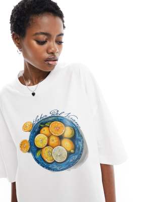 ASOS DESIGN - Oversize-T-Shirt in Weiß mit Zitronen-Grafikprint