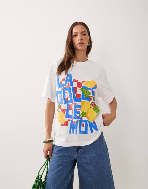 ASOS DESIGN oversize t-shirt med La dolce viita citronmotiv i vitt, 3 av 4
