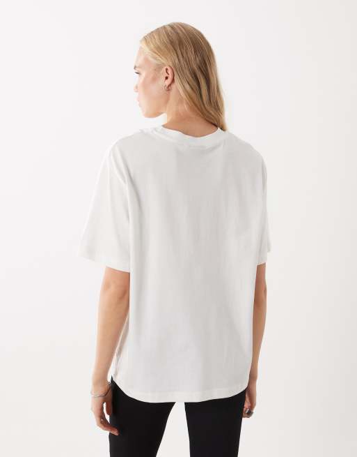 ASOS DESIGN Oversize-T-Shirt mit Pin-up-Martini-Grafik in Cremeweiß, 4 von 4