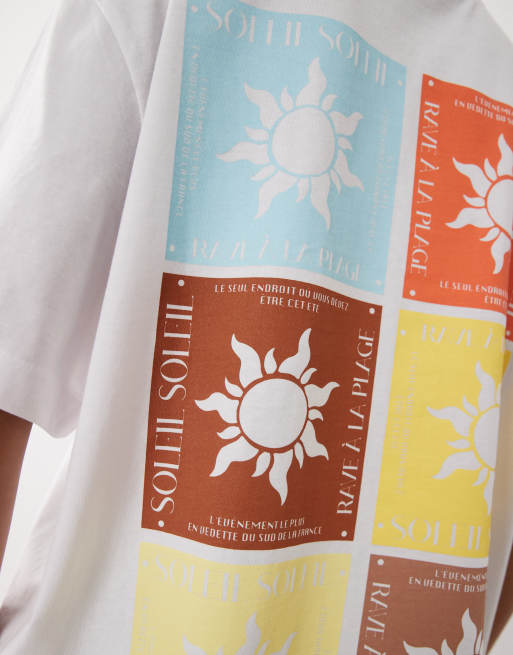 ASOS DESIGN Oversize-T-Shirt mit Soleil-Sonnengrafik in Weiß, 2 von 4