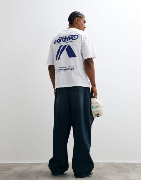 ASOS DESIGN oversize t-shirt z grafiką goods archive w kolorze białym - view 1