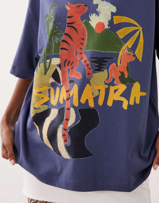 ASOS DESIGN oversize t-shirt z grafiką Sumatra w kolorze niebieskim, 3 z 4