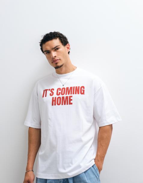 ASOS DESIGN oversize t-shirt z napisem football coming home w kolorze białym - view 1