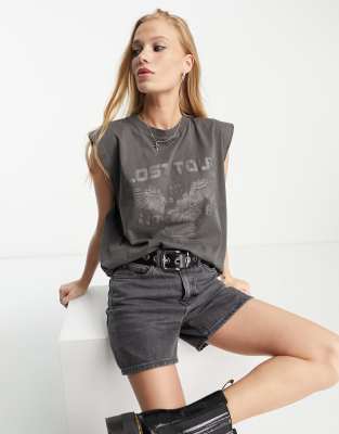 ASOS Design - Oversize-Tanktop in verwaschenem Anthrazit mit tiefen Armausschnitten und „Lost-Tour"-Rock-Grafik-Grau