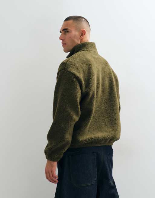 ASOS DESIGN Oversize Teddy-Pullover mit Viertelreißverschluss und Stickerei in Olivgrün, 5 von 5