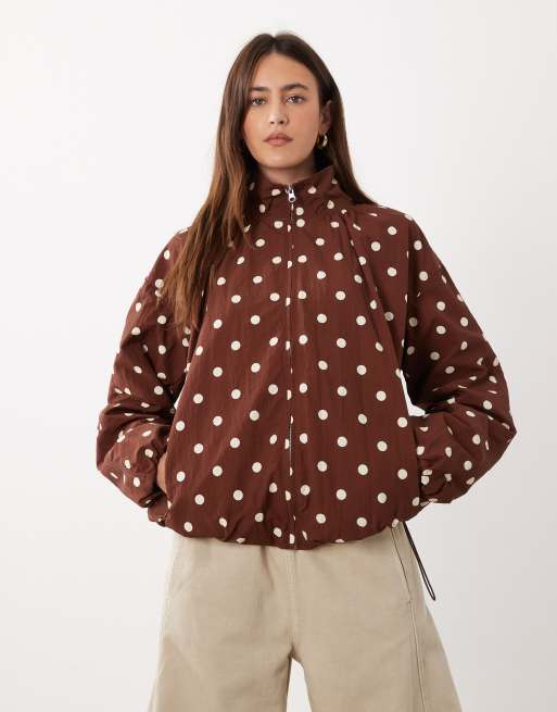 ASOS DESIGN Oversize-Trackjacke mit Bubble-Saum und braunem Punktemuster, 2 von 4