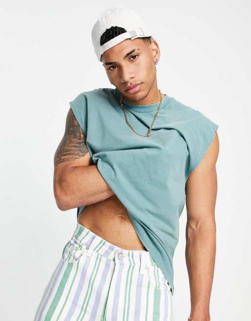 ASOS DESIGN – Oversize-Trägershirt in grüner Acid-Waschung - MGREEN