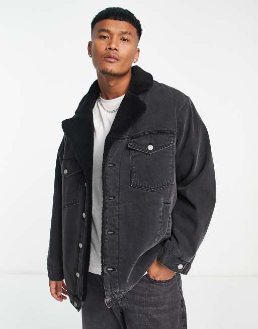 ASOS DESIGN - Oversized 70'er-denimjakke med imiteret lammeskindsfor i forvasket sort