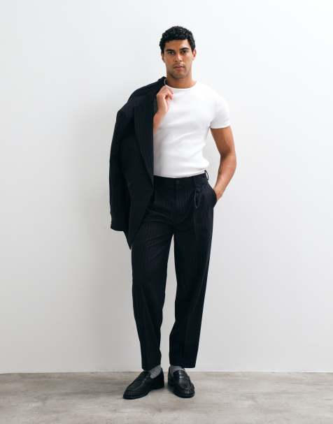 ASOS DESIGN oversized avsmalnande veckade kostymbyxor i marinblå kritstrecksrand - view 1