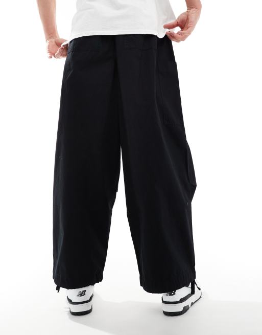 ASOS DESIGN - Oversized baggy cargobroek in zwart , 3 van 5