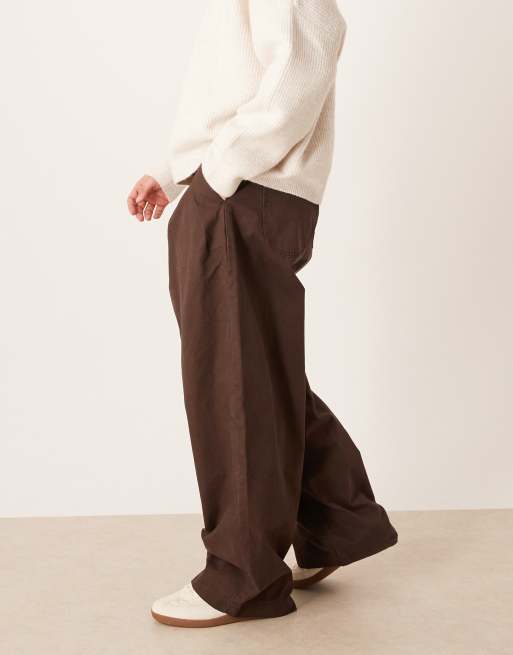 ASOS DESIGN oversized baggy chinos in brown with pleats, 3 of 5