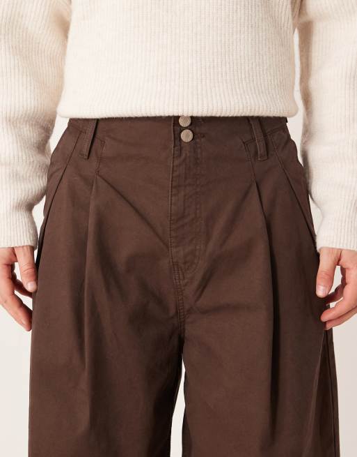 ASOS DESIGN oversized baggy chinos in brown with pleats, 4 of 5