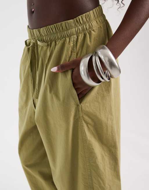 ASOS DESIGN oversized balloon pull on in khaki, 4 of 5