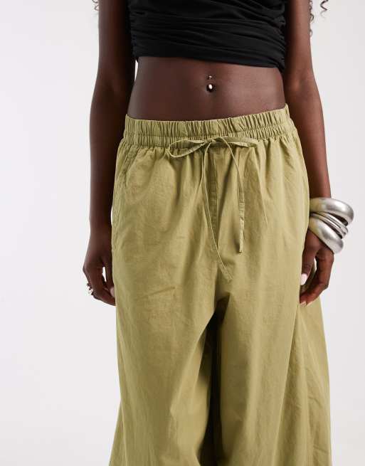ASOS DESIGN oversized balloon pull on pants in khaki green, 3 of 5
