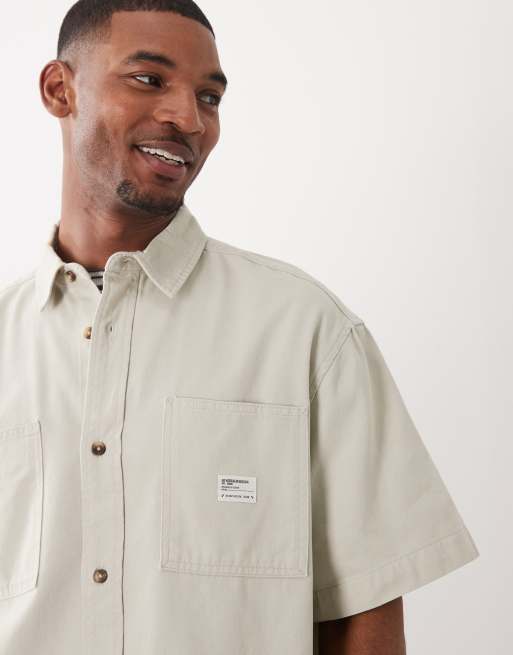ASOS DESIGN - Oversized beige skjorte med mærkedetalje, 3 af 5