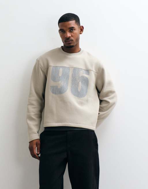 ASOS DESIGN - Oversized beige trøje med rund hals og pigmentprint, 3 af 5