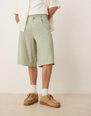 Asos Design Oversized Bemuda Shorts With Pleat Details