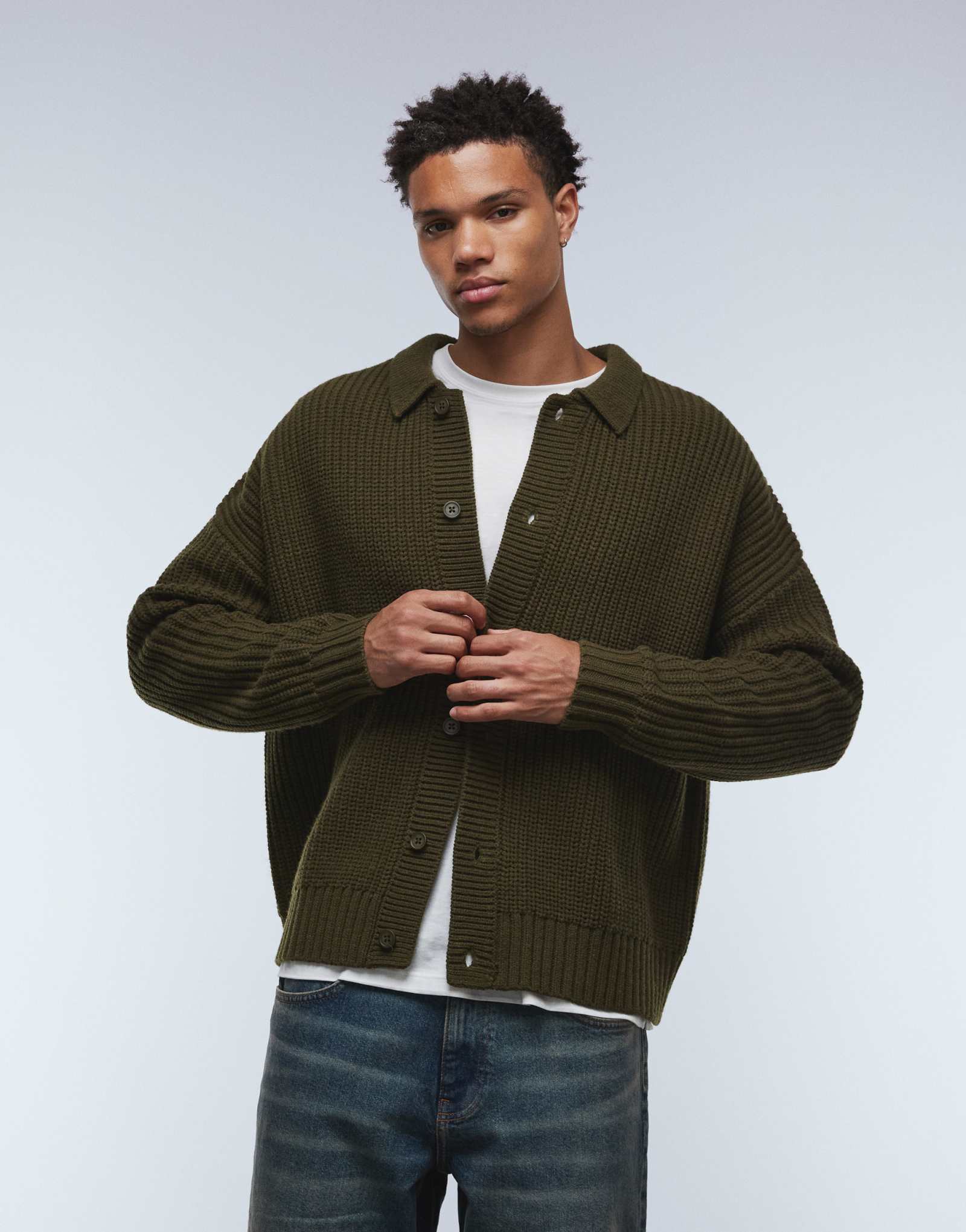 ДИЗАЙНЕРСКИЙ кардиган ASOS DESIGN оверсайз свободного кроя из плотной шерстяной ткани с круглым вырезом горловины цвета хаки