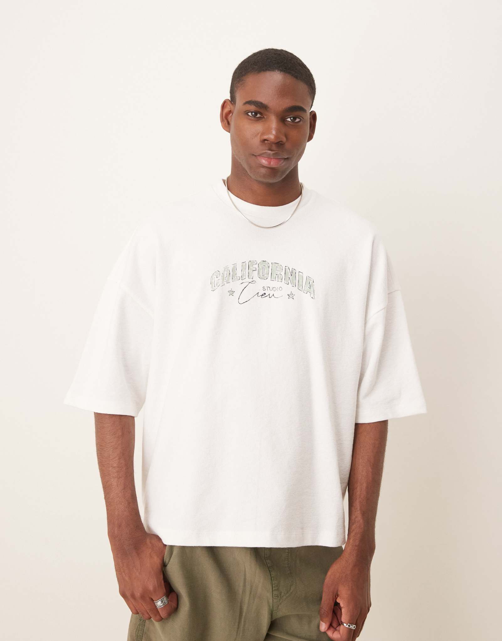 Футболка ASOS DESIGN oversize с квадратным принтом белого цвета
