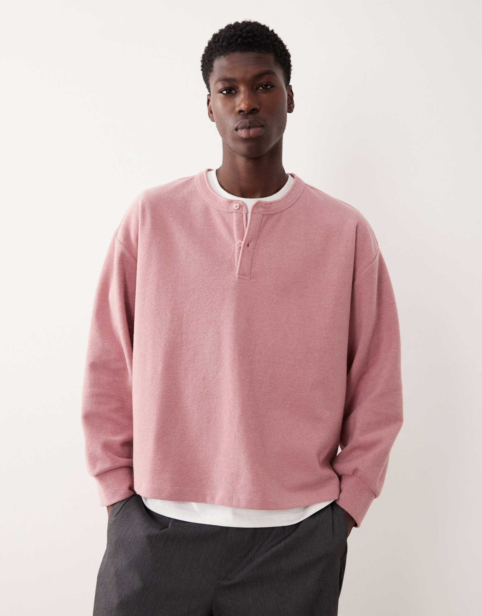 Лонгслив ASOS DESIGN оверсайз в рубчик, розовый