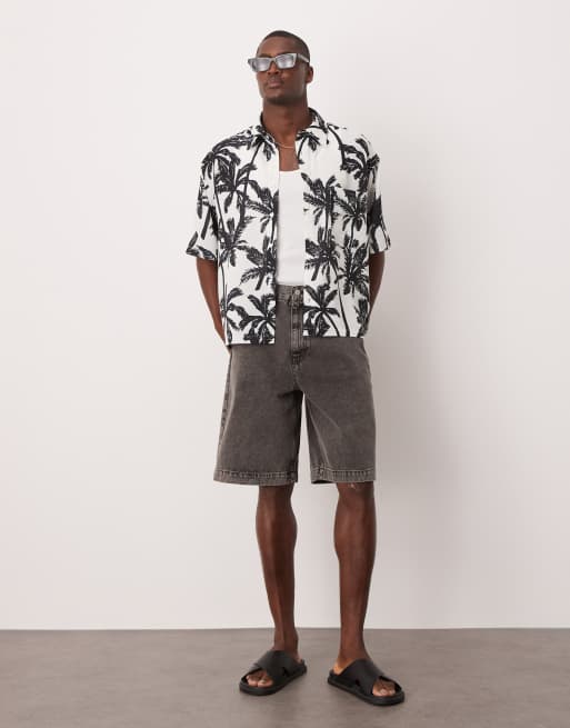 ASOS DESIGN oversized boxy shirt with palm print in mono, 3 of 4