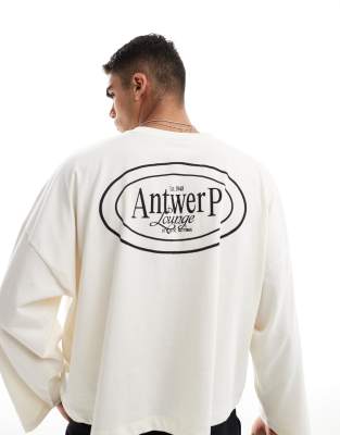 ASOS DESIGN - Oversized boxy T-shirt met lange mouwen en print op de rug in gebroken wit