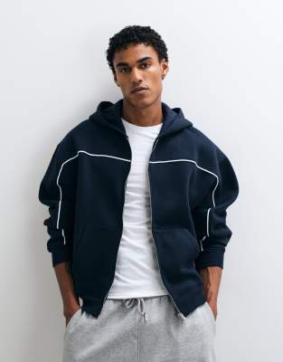 Oversized Zip Up 4