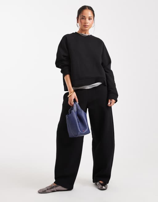 ASOS DESIGN oversized brushback sweatshirt with raglan detail in black, 2 of 4