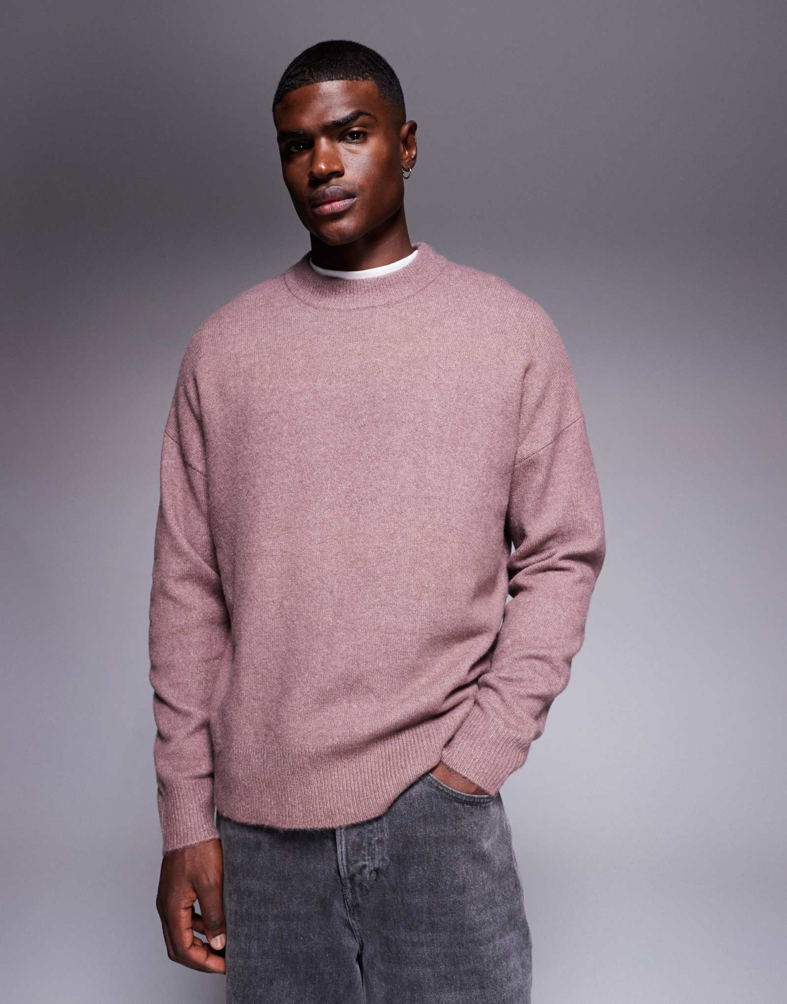 ДИЗАЙНЕРСКИЙ свитер с круглым вырезом из матовой вязки ASOS DESIGN оверсайз сиреневого цвета