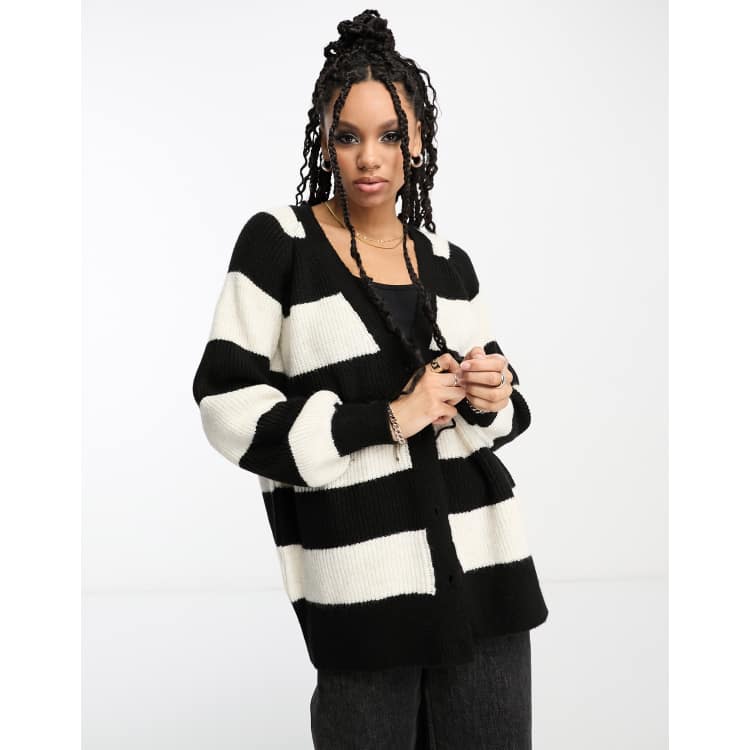 White cardigan with outlet black stripes