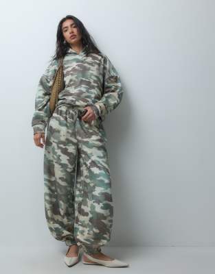Camo