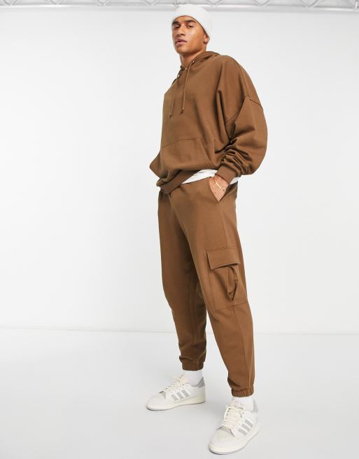 ASOS DESIGN - Oversized cargo-joggingbroek in bruin 