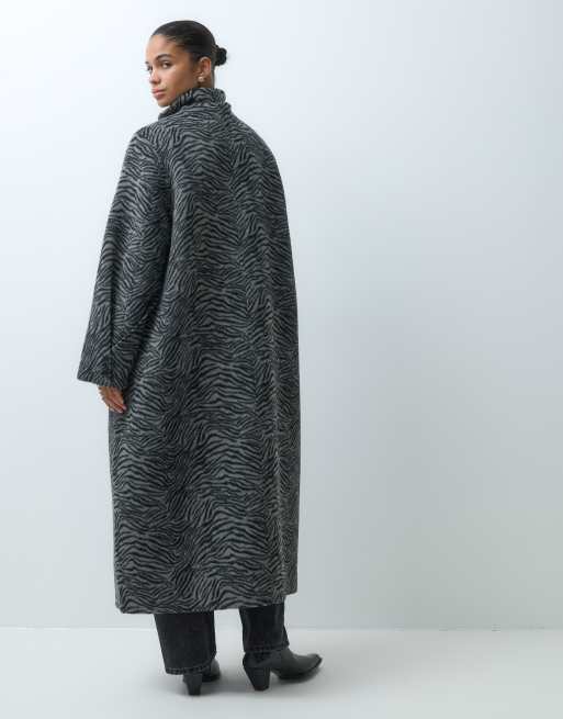 ASOS DESIGN oversized chuck on formal coat in grey zebra, 3 of 5