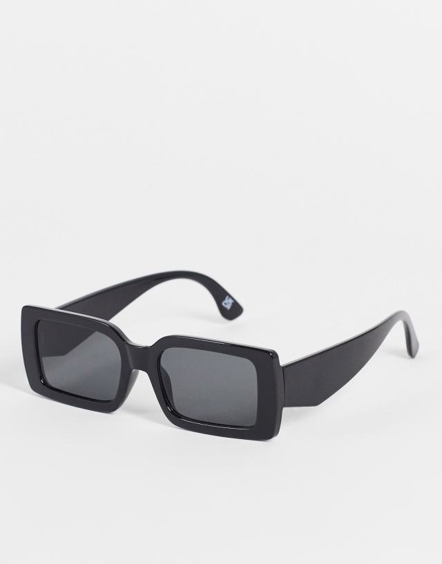 ASOS DESIGN - oversized chunky rectangle sunglasses with smoke lens in black