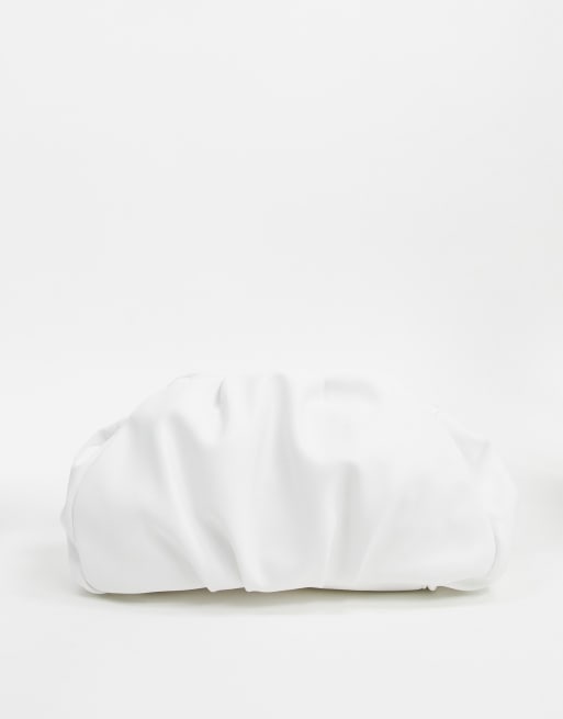 ASOS DESIGN - Oversized clutch met rimpeleffect in wit