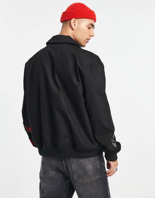 ASOS DESIGN - Oversized college-jakke med badges i sort, 2 af 4