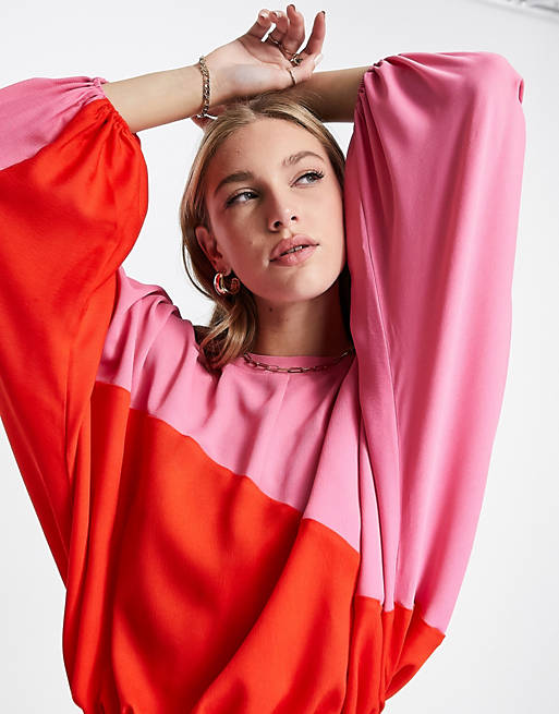 Women Shirts & Blouses/oversized colourblock top with long sleeve in pink & red 