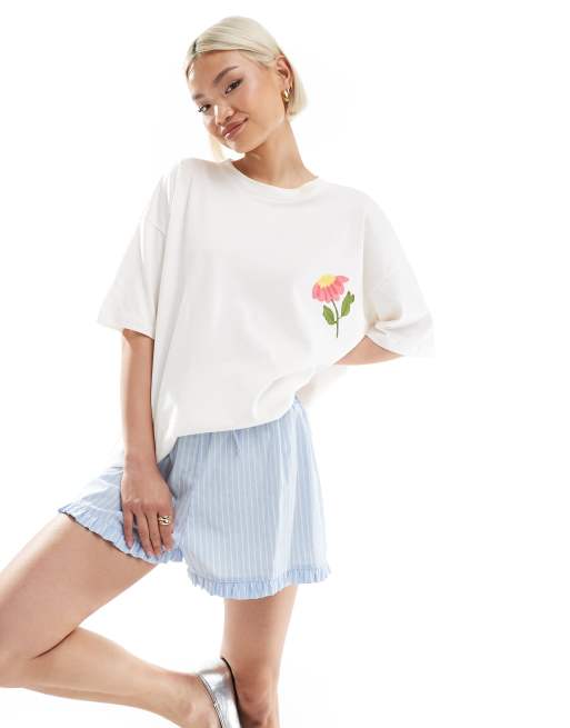 ASOS DESIGN - Oversized cremehvid T-shirt med blomsterprint med stribet kant, 2 af 4