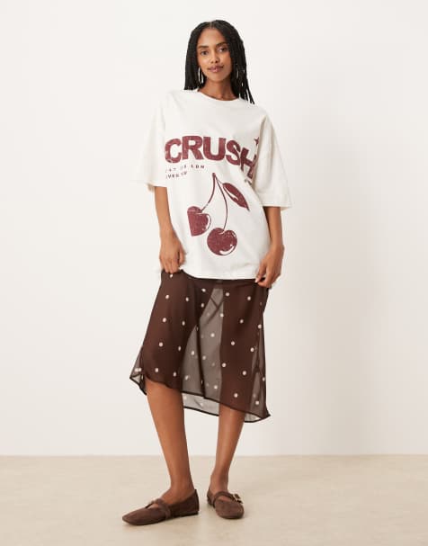 ASOS DESIGN - Oversized cremehvid T-shirt med 'Crush'-kirsebærprint - view 1