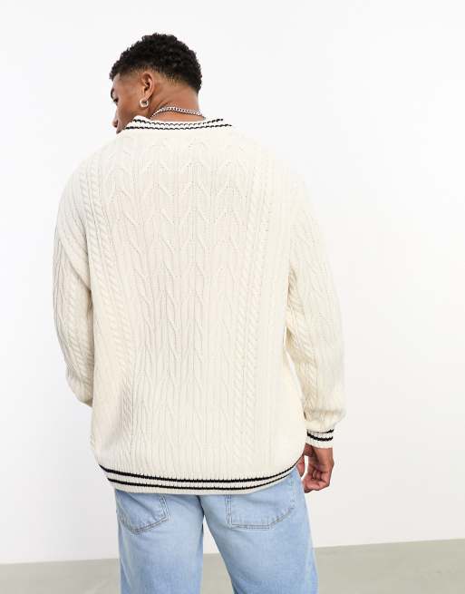 ASOS DESIGN - Oversized cricket-trøje med marineblå kontrastkant i cremehvid kabelstrik, 4 af 4