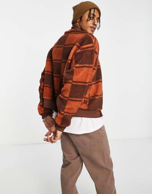 ASOS DESIGN - Oversized cropped jack met bruine ruit van teddyborg, 3 van 4