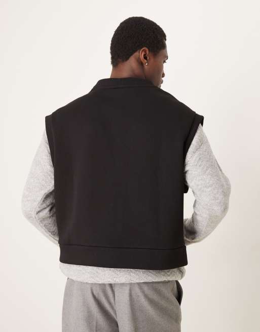ASOS DESIGN - Oversized cropped mouwloos vest met borduursel in zwart , 3 van 4