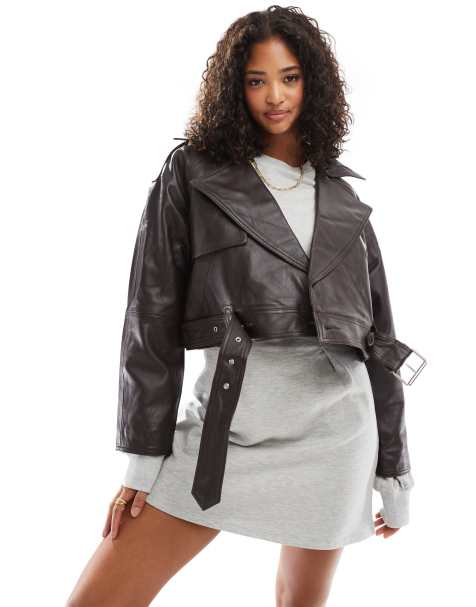 ASOS DESIGN - Oversized, cropped og bordeauxrød trenchcoat i læder - view 1