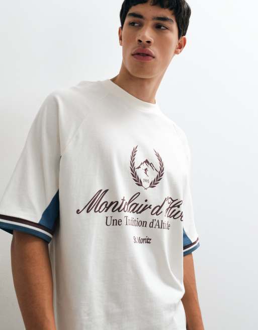 ASOS DESIGN oversized cut and sew T-shirt met voetbalprint in crème, 2 van 5